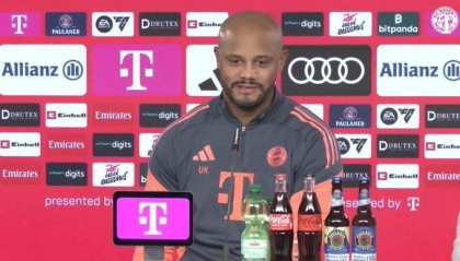 孔帕尼：凯恩将缺战门兴；卡尔状态有起伏很常见我们会支持他